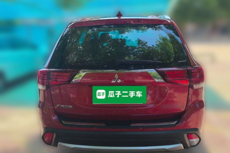 Used Mitsubishi Outlander 2018 2.4L 4x4 Elite Edition 5 Seats Rear