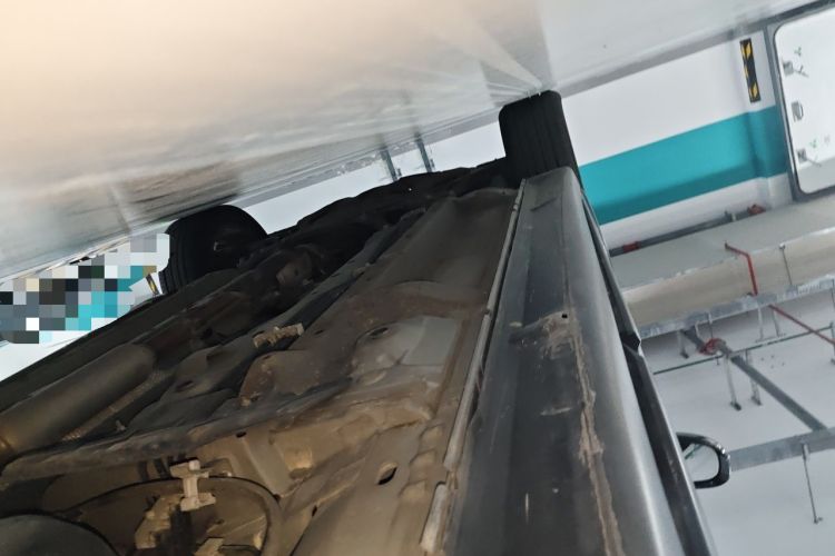 Used Mitsubishi Outlander 2018 2.4L 4x4 Luxury Edition 7-Seater Chassis Rear Left