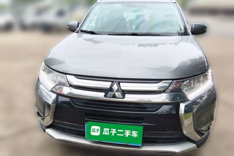 Used Mitsubishi Outlander 2018 2.4L 4x4 Elite Edition 5 Seats Front