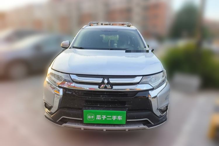 Used Mitsubishi Outlander 2018 2.4L 4x4 Elite Edition 5 Seats Front