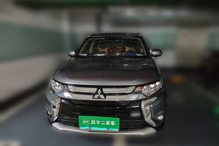 Used Mitsubishi Outlander 2018 2.4L 4x4 Elite Edition 5 Seats Front