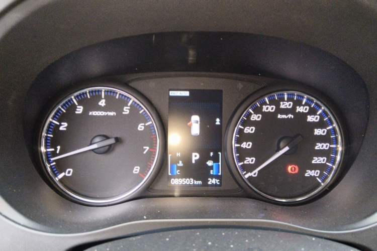 Used Mitsubishi Outlander 2018 2.4L 4x4 Elite Edition 5 Seats Instrument Cluster