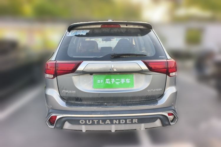 Used Mitsubishi Outlander 2018 2.4L 4x4 Elite Edition 5 Seats Rear