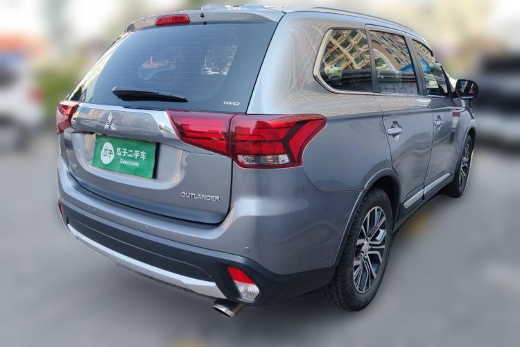 Used Mitsubishi Outlander 2018 2.4L 4x4 Elite Edition 5 Seats Rear Right 45 Deg