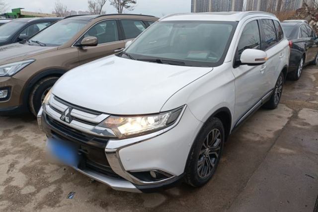 Used Mitsubishi Outlander 2018 2.0L Two-Wheel Drive Glory Edition 5 Seats