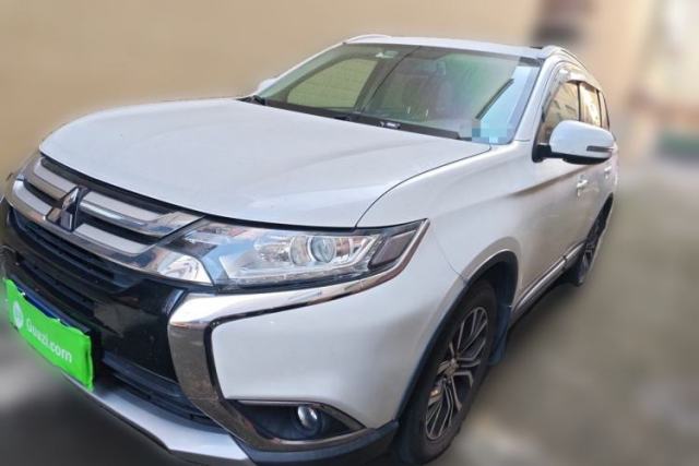 Used Mitsubishi Outlander 2018 2.0L Two-Wheel Drive Glory Edition 5 Seats