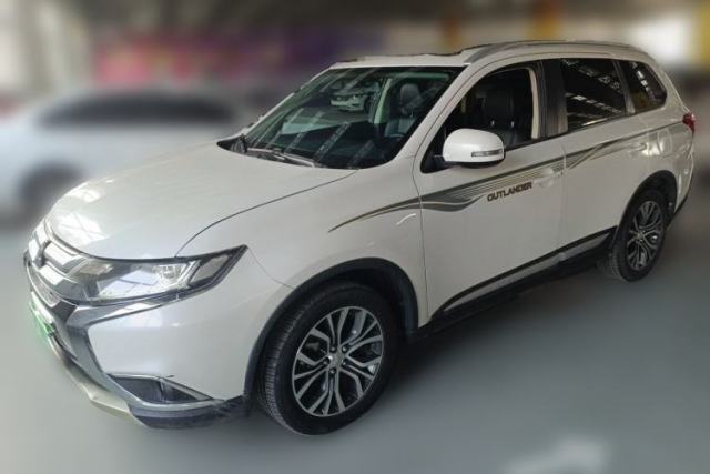 Used Mitsubishi Outlander 2018 2.0L Two-Wheel Drive Glory Edition 5 Seats