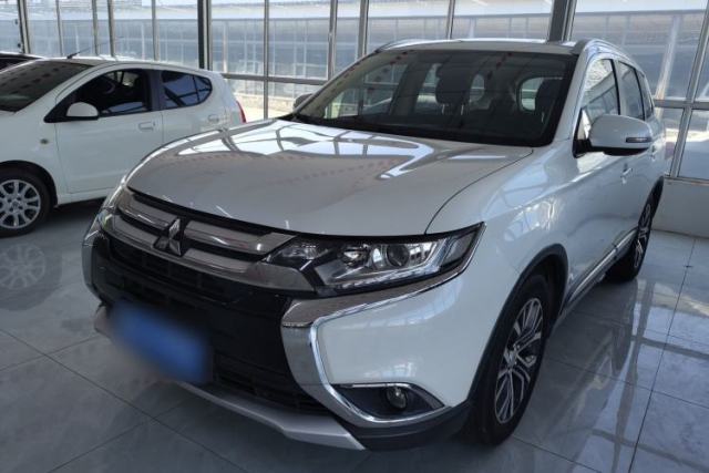 Used Mitsubishi Outlander 2018 2.0L Two-Wheel Drive Glory Edition 5 Seats