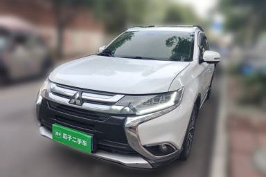 Used Mitsubishi Outlander 2018 2.4L 4x4 Luxury Edition 7-Seater