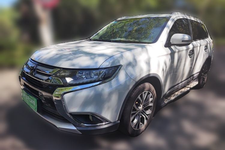 Used Mitsubishi Outlander 2018 2.0L Two-Wheel Drive Glory Edition 5 Seats Guazi used car, China used car export, Used car for sale, Used  cars, Cheapest cars for sale