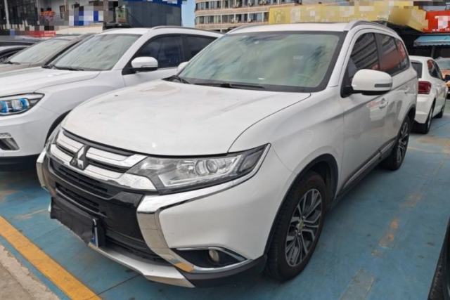 Used Mitsubishi Outlander 2018 2.0L Two-Wheel Drive Glory Edition 5 Seats