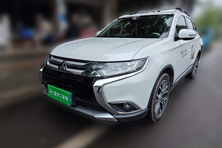 Used Mitsubishi Outlander 2018 2.0L Two-Wheel Drive Glory Edition 5 Seats Guazi used car, China used car export, Used car for sale, Used  cars, Cheapest cars for sale