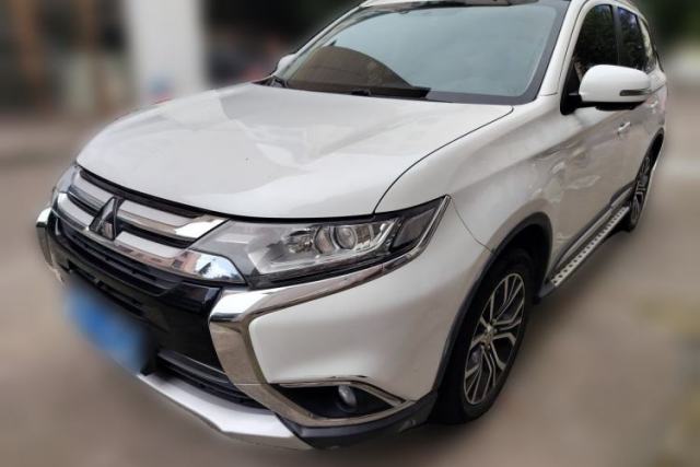 Used Mitsubishi Outlander 2018 2.0L Two-Wheel Drive Glory Edition 5 Seats