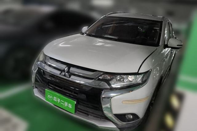 Used Mitsubishi Outlander 2018 2.0L Two-Wheel Drive Glory Edition 5 Seats