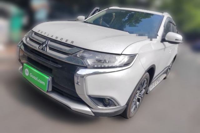 Used Mitsubishi Outlander 2018 2.0L Two-Wheel Drive Glory Edition 5 Seats