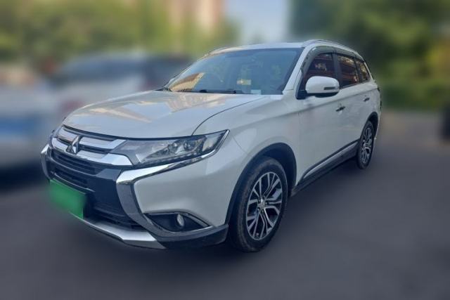 Used Mitsubishi Outlander 2018 2.4L 4x4 Luxury Edition 7-Seater