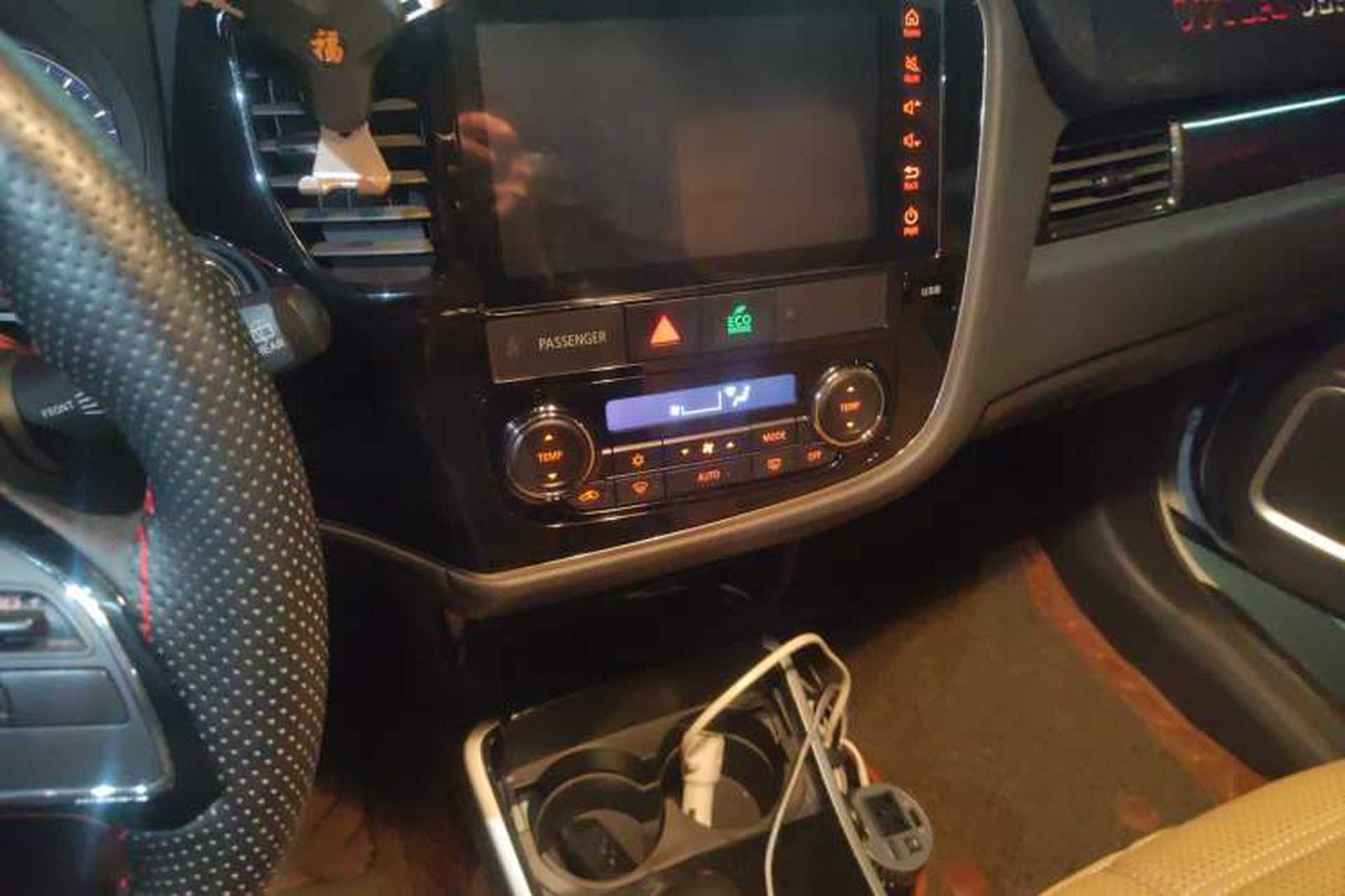 Used Mitsubishi Outlander 2018 2.0L Two-Wheel Drive Glory Edition 5 Seats Audio And AC Panel