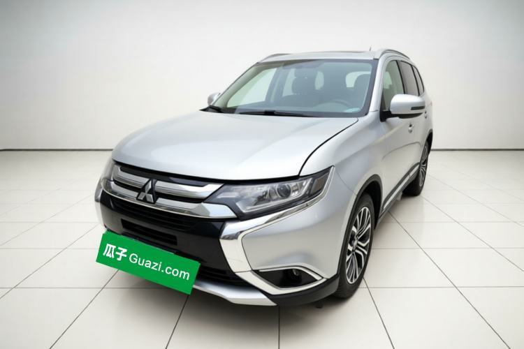 Used Mitsubishi Outlander 2018 2.0L Two-Wheel Drive Glory Edition 5 Seats Guazi used car, China used car export, Used car for sale, Used  cars, Cheapest cars for sale