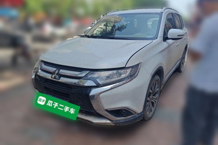 Used Mitsubishi Outlander 2018 2.0L Two-Wheel Drive Glory Edition 5 Seats Guazi used car, China used car export, Used car for sale, Used  cars, Cheapest cars for sale