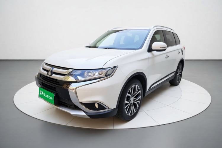 Ojetý Mitsubishi Outlander 2018 2.4L 4x4 Luxury Edition 7-Seater Guazi used car, China used car export, Used car for sale, Used  cars, Cheapest cars for sale