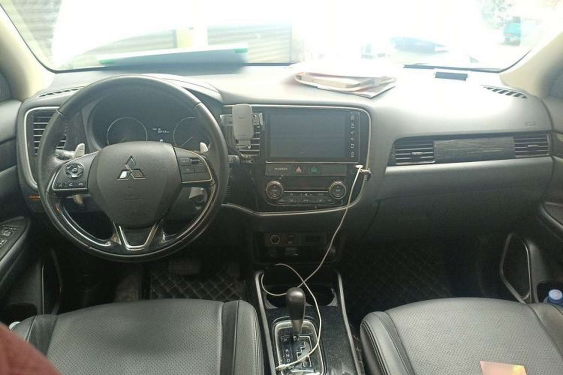 Used Mitsubishi Outlander 2018 2.4L 4x4 Elite Edition 5 Seats Center Console