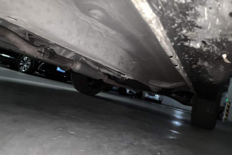 Used Mitsubishi Outlander 2018 2.0L Two-Wheel-Drive Jiale Edition 7-Seater Chassis Front Left