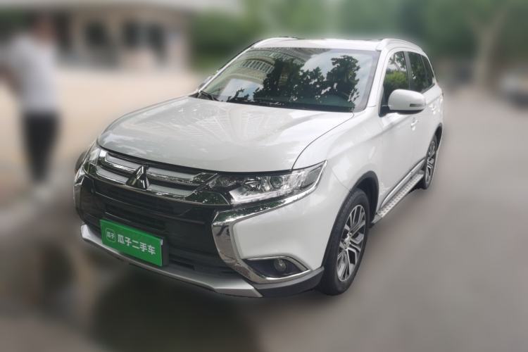 Used Mitsubishi Outlander 2018 2.0L Two-Wheel Drive Glory Edition 5 Seats Guazi used car, China used car export, Used car for sale, Used cars, Cheapest cars for sale