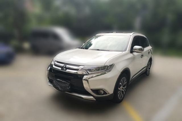 Used Mitsubishi Outlander 2018 2.4L 4x4 Luxury Edition 7-Seater