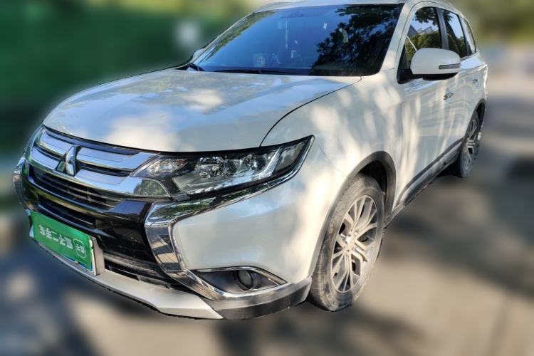 Ojetý Mitsubishi Outlander 2018 2.4L 4x4 Luxury Edition 7-Seater Guazi used car, China used car export, Used car for sale, Used  cars, Cheapest cars for sale