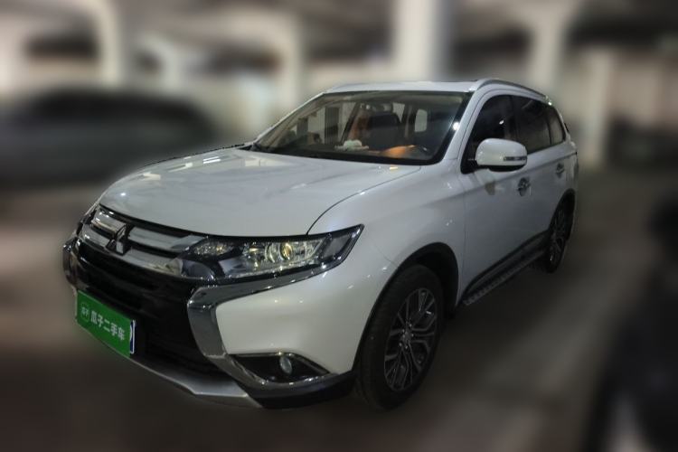 Used Mitsubishi Outlander 2018 2.0L Two-Wheel Drive Glory Edition 5 Seats Guazi used car, China used car export, Used car for sale, Used  cars, Cheapest cars for sale