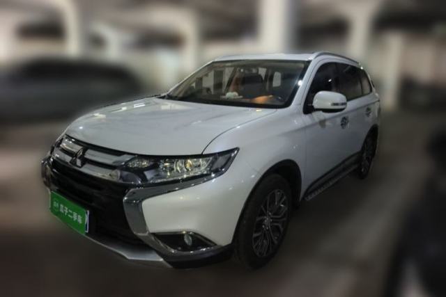 Used Mitsubishi Outlander 2018 2.0L Two-Wheel Drive Glory Edition 5 Seats
