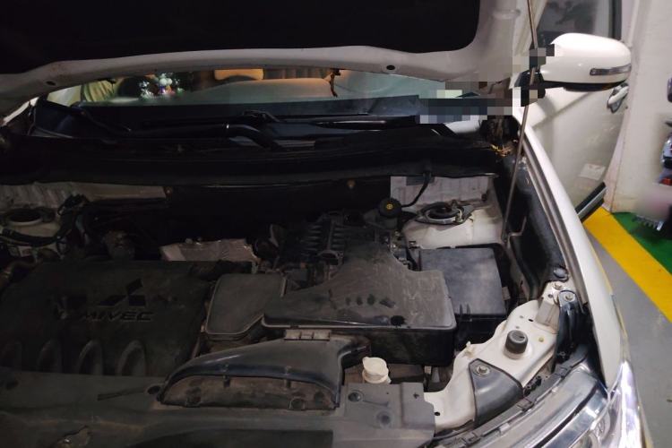 Used Mitsubishi Outlander  Engine Bay Left