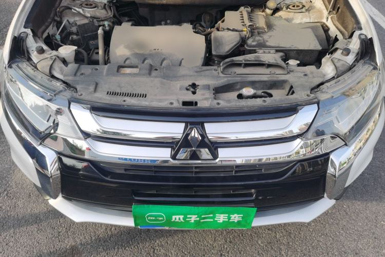 Used Mitsubishi Outlander 2018 2.4L 4x4 Luxury Edition 7-Seater Engine Bay