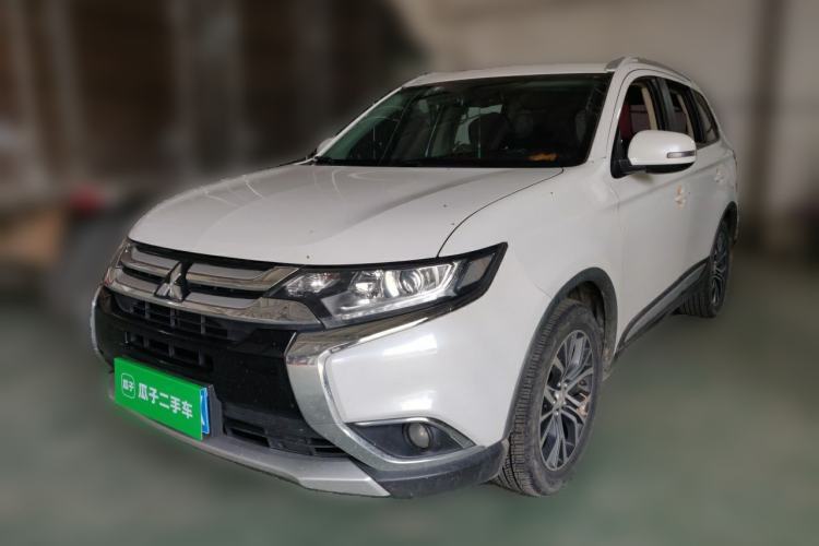 Used Mitsubishi Outlander 2018 2.0L Two-Wheel Drive Glory Edition 5 Seats Guazi used car, China used car export, Used car for sale, Used  cars, Cheapest cars for sale