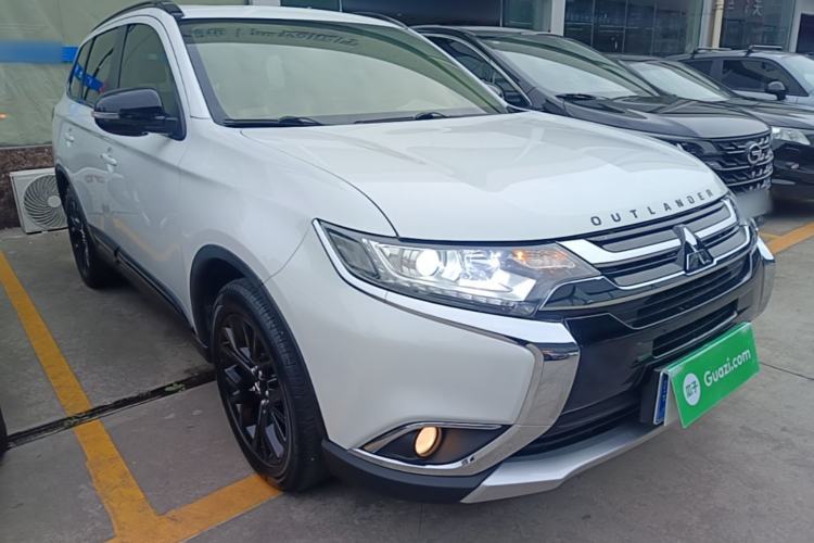 Used Mitsubishi Outlander 2018 2.0L Two-Wheel Drive Glory Edition 5 Seats Exterior 1