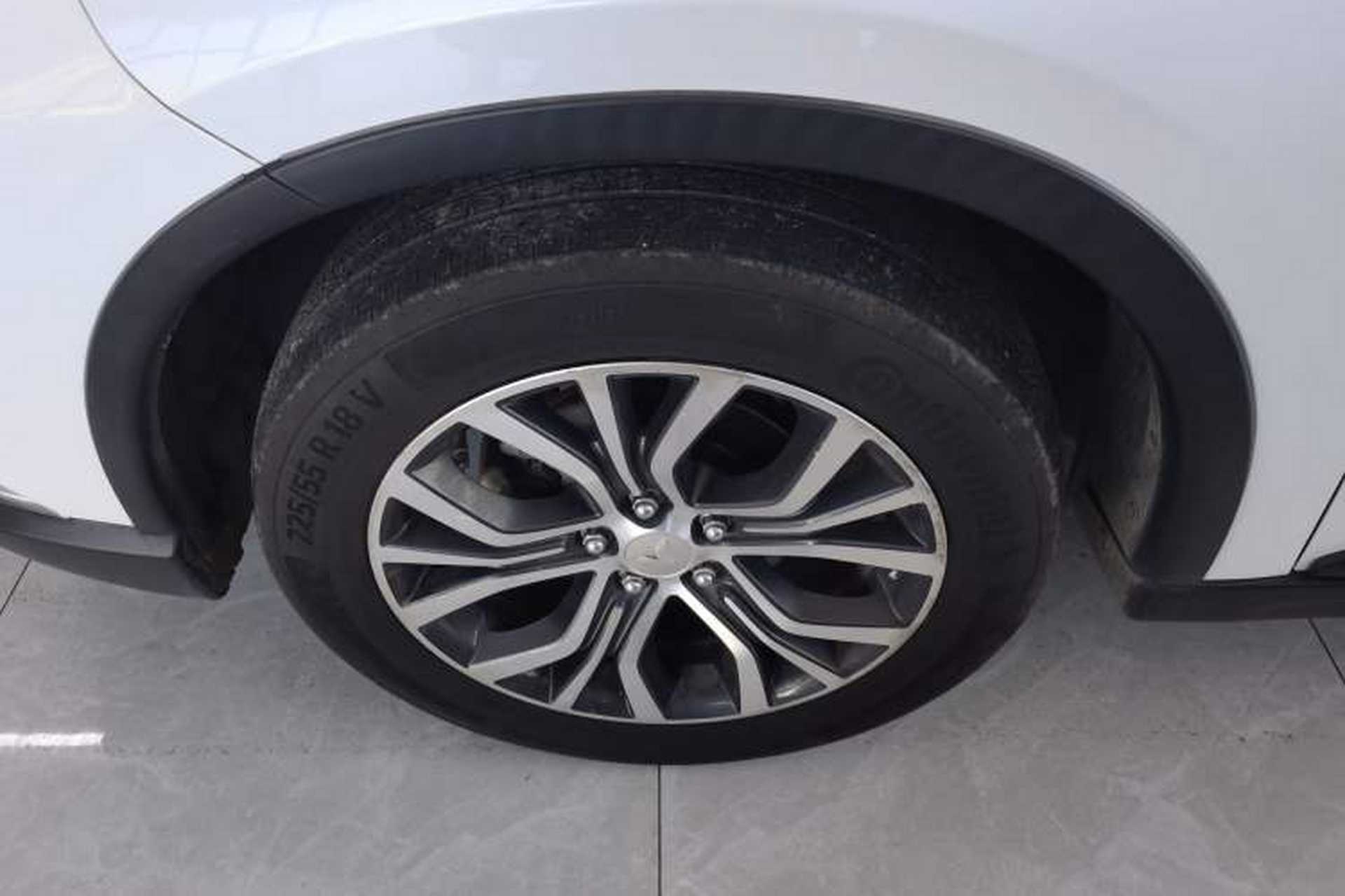 Used Mitsubishi Outlander 2018 2.0L Two-Wheel Drive Glory Edition 5 Seats Exterior 4