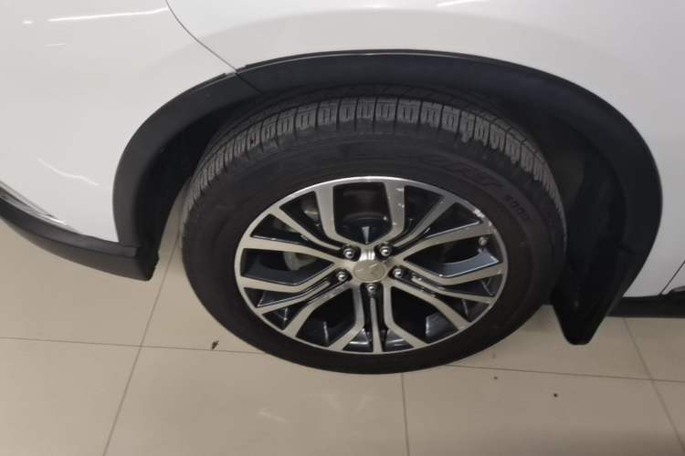 Used Mitsubishi Outlander 2018 2.4L 4x4 Elite Edition 5 Seats Exterior 4