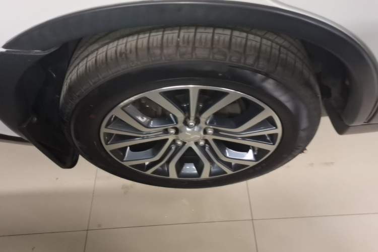 Used Mitsubishi Outlander 2018 2.4L 4x4 Elite Edition 5 Seats Exterior 5