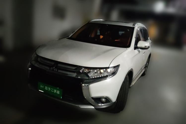 Used Mitsubishi Outlander 2018 2.4L 4x4 Elite Edition 5 Seats Guazi used car, China used car export, Used car for sale, Used cars, Cheapest cars for sale