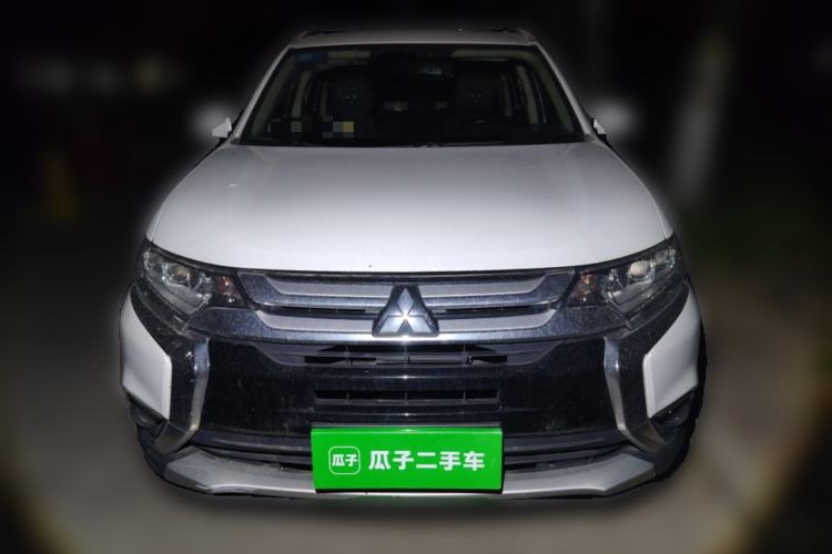 Used Mitsubishi Outlander 2018 2.4L 4x4 Elite Edition 5 Seats Front