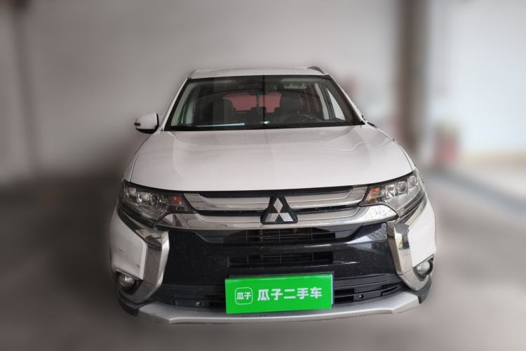Used Mitsubishi Outlander 2018 2.4L 4x4 Elite Edition 5 Seats Front