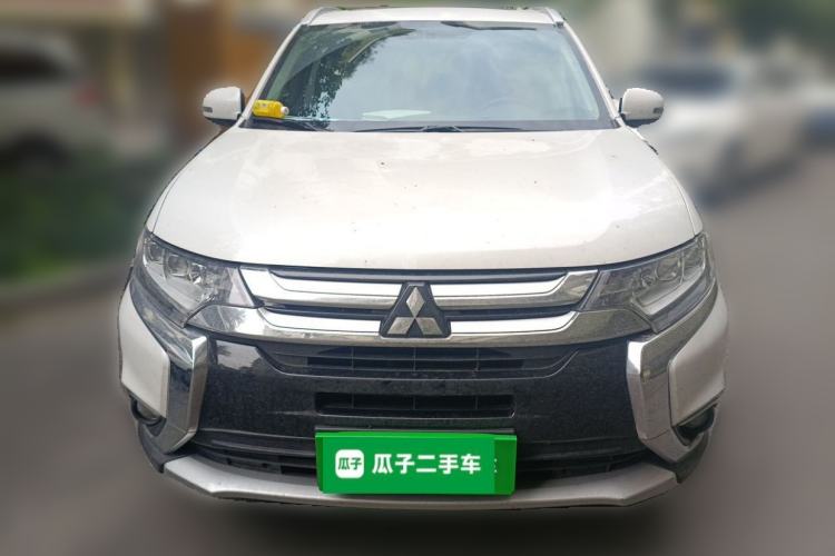 Used Mitsubishi Outlander 2018 2.4L 4x4 Elite Edition 5 Seats Front