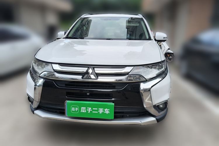 Used Mitsubishi Outlander 2018 2.4L 4x4 Elite Edition 5 Seats Front
