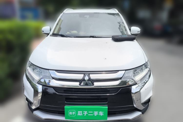 Used Mitsubishi Outlander 2018 2.4L 4x4 Prestige Edition 7 Seats Front
