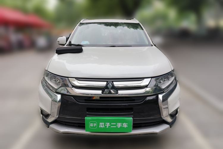 Used Mitsubishi Outlander 2018 2.4L 4x4 Elite Edition 5 Seats Front