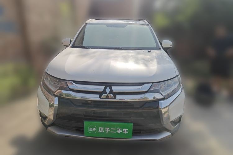Used Mitsubishi Outlander 2018 2.4L 4x4 Elite Edition 5 Seats Front