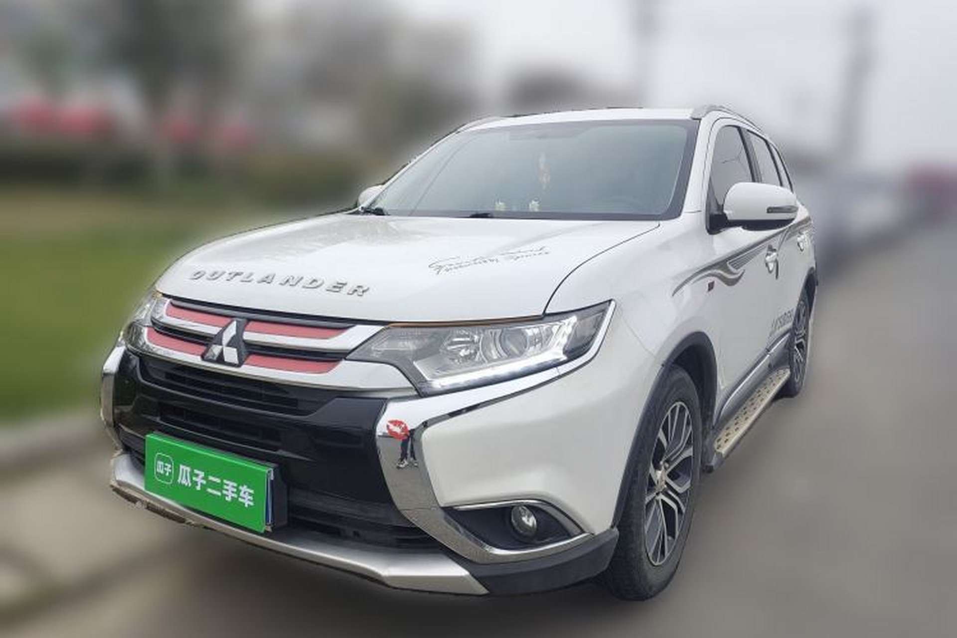 Used Mitsubishi Outlander 2018 2.0L Two-Wheel-Drive Jiale Edition 7-Seater Front Left 45 Deg