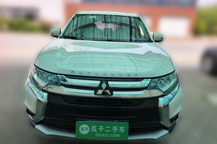 Used Mitsubishi Outlander 2018 2.4L 4x4 Elite Edition 5 Seats Front