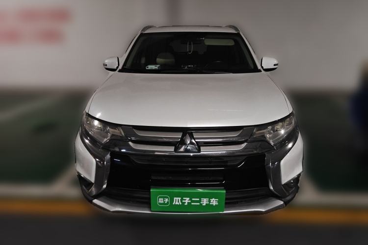 Used Mitsubishi Outlander 2018 2.4L 4x4 Elite Edition 5 Seats Front