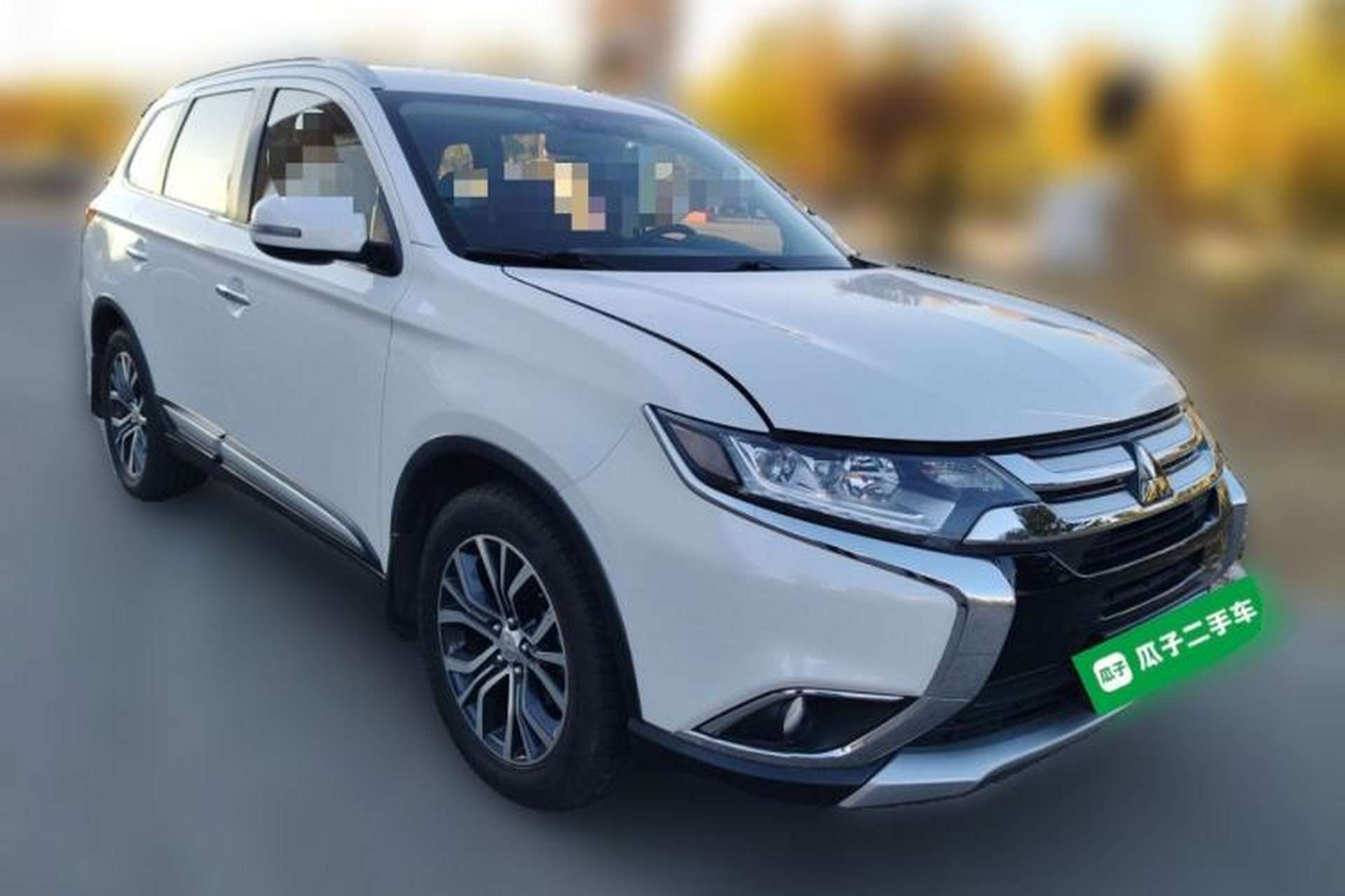 Used Mitsubishi Outlander 2018 2.4L 4x4 Elite Edition 5 Seats Front Right 45 Deg